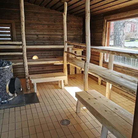 Pyhaeranta & Kievari 山林小屋